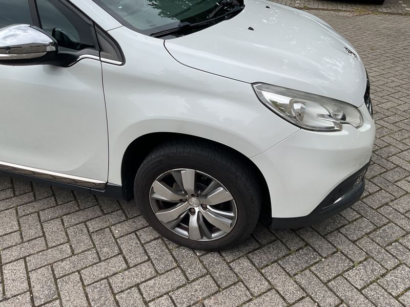 Peugeot 2008 1.6 e-HDi Allure — zdjęcie 8