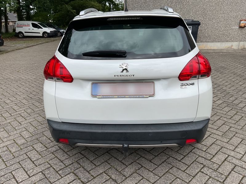 Peugeot 2008 1.6 e-HDi Allure — zdjęcie 5