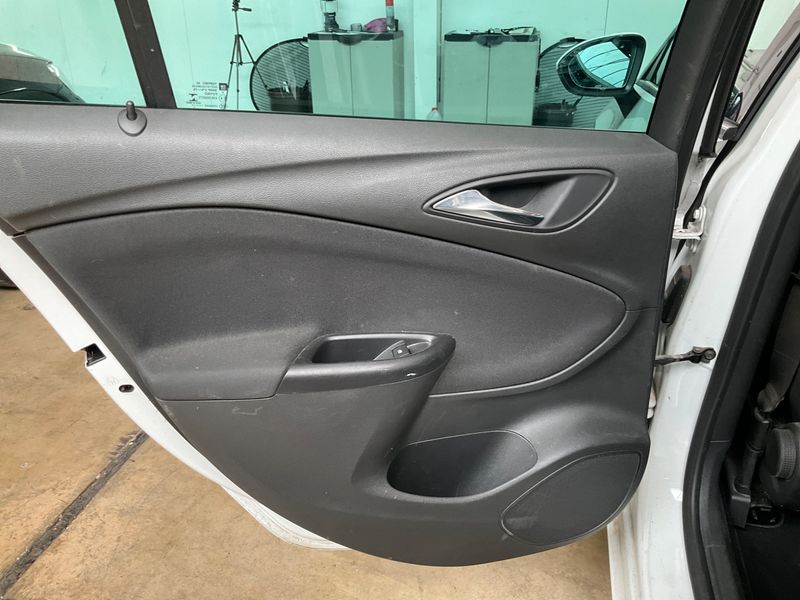 Opel Astra 1.0 Turbo Active Start/Stop 2017 – снимка 37