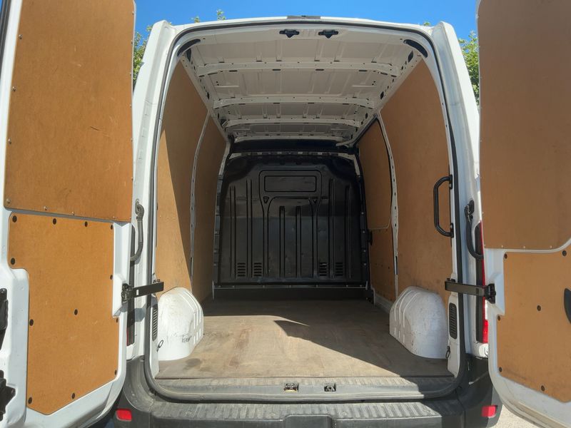 Nissan Interstar 2.3 dCi L3H2 3,5t Tekna FWD — zdjęcie 10
