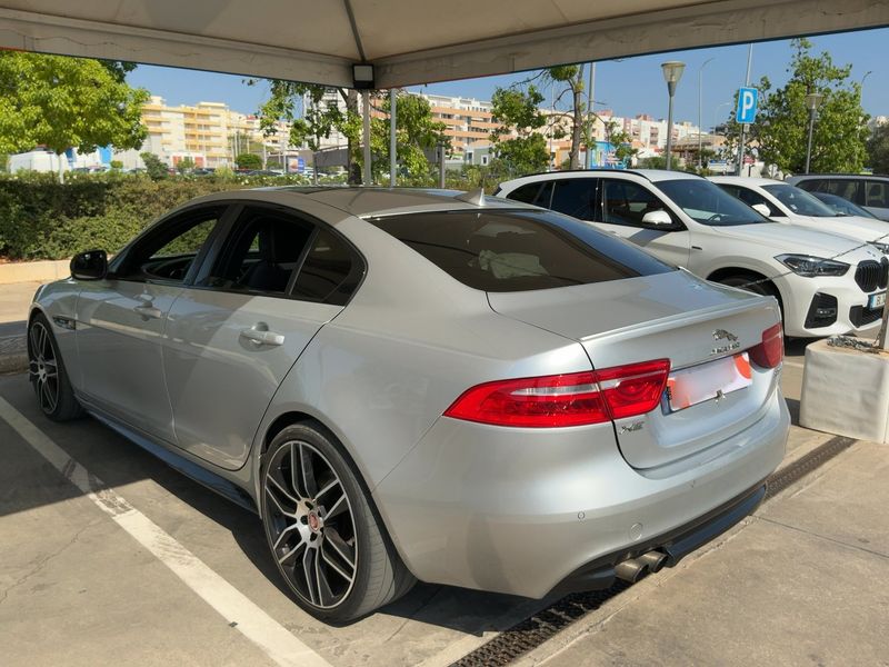 Jaguar XE 20d R-Sport — zdjęcie 3