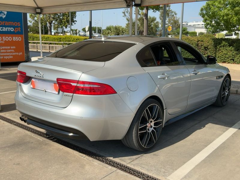 Jaguar XE 20d R-Sport — zdjęcie 6