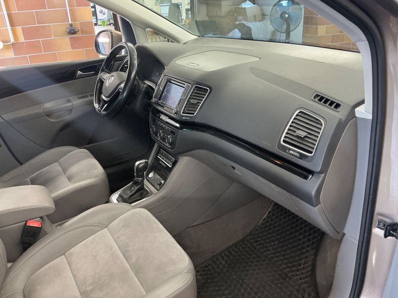 Volkswagen Sharan 2.0 TDI Highline BlueMotion Tech 2016 – снимка 27