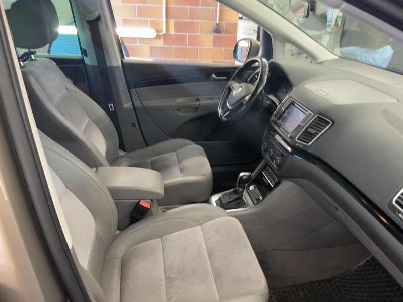 Volkswagen Sharan 2.0 TDI Highline BlueMotion Tech — zdjęcie 11