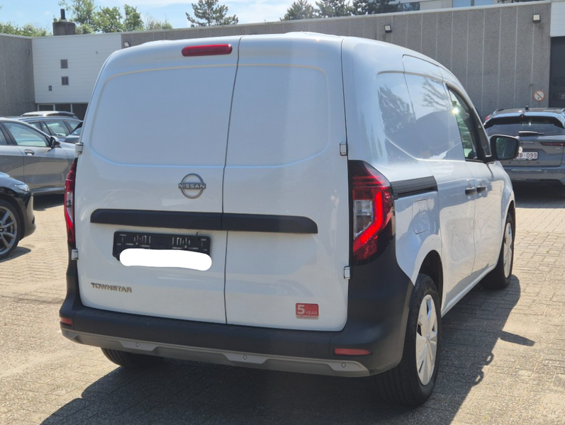 Nissan Townstar 1.3 DIG-T L1 2,0t Acenta — zdjęcie 5
