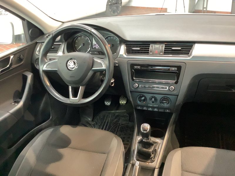 Skoda Rapid Spaceback 1.2 TSI Ambition — zdjęcie 12