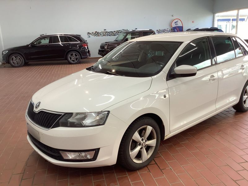 Skoda Rapid Spaceback 1.2 TSI Ambition — zdjęcie 2