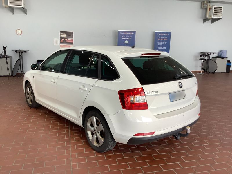 Skoda Rapid Spaceback 1.2 TSI Ambition — zdjęcie 3