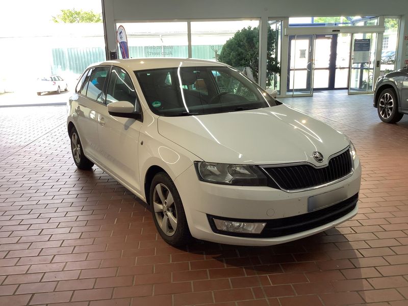 Skoda Rapid Spaceback 1.2 TSI Ambition — zdjęcie 8