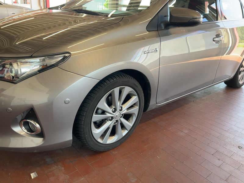 Toyota Auris 1.8 Hybrid START Edition — zdjęcie 2