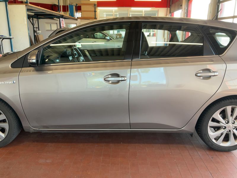Toyota Auris 1.8 Hybrid START Edition — zdjęcie 4