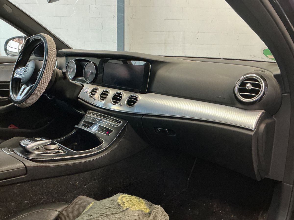 Mercedes-Benz E-Klasse 2019 — photo 26