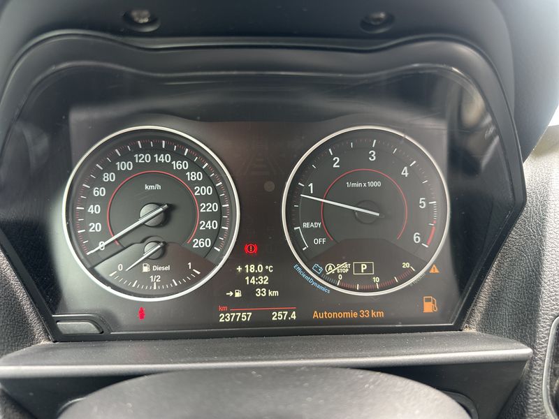 BMW 2er 220d — zdjęcie 12