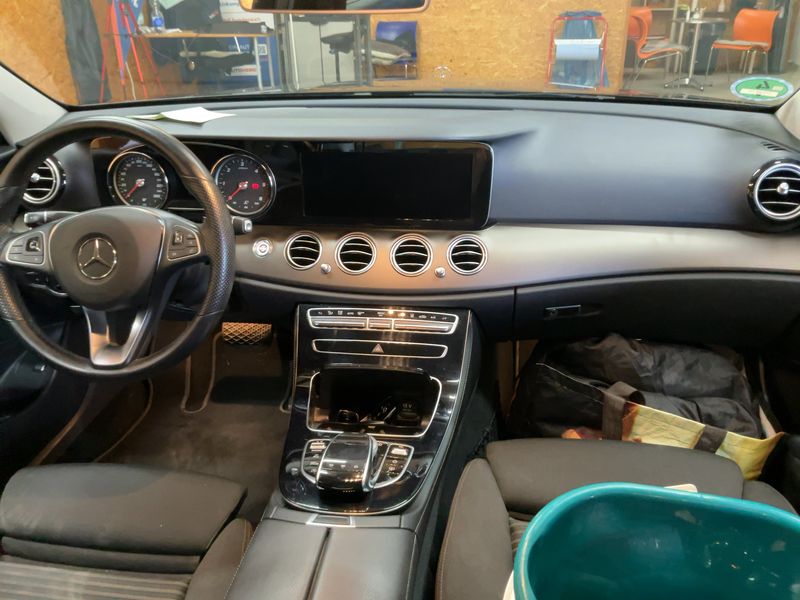 Mercedes-Benz E-Klasse E 220 d 2016 – снимка 18