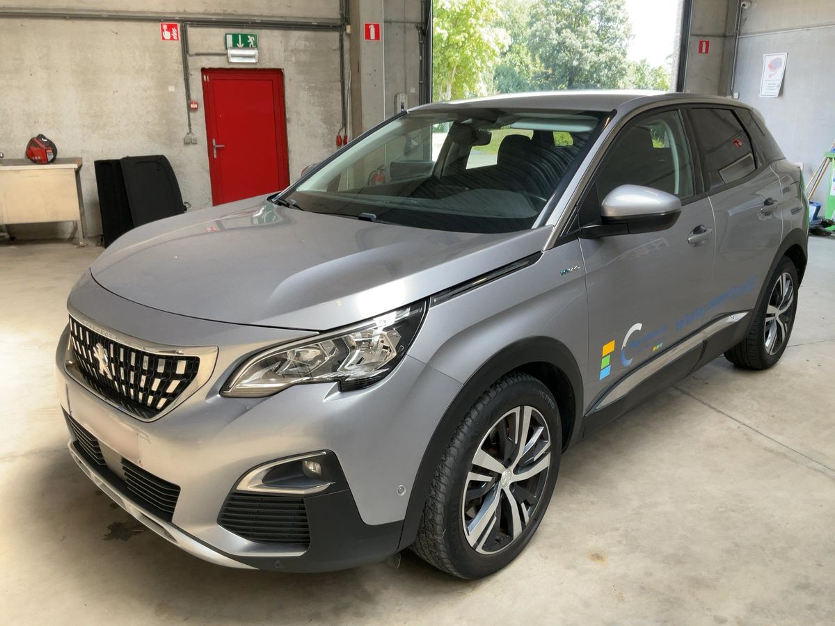 Peugeot 3008 2020 — photo 1
