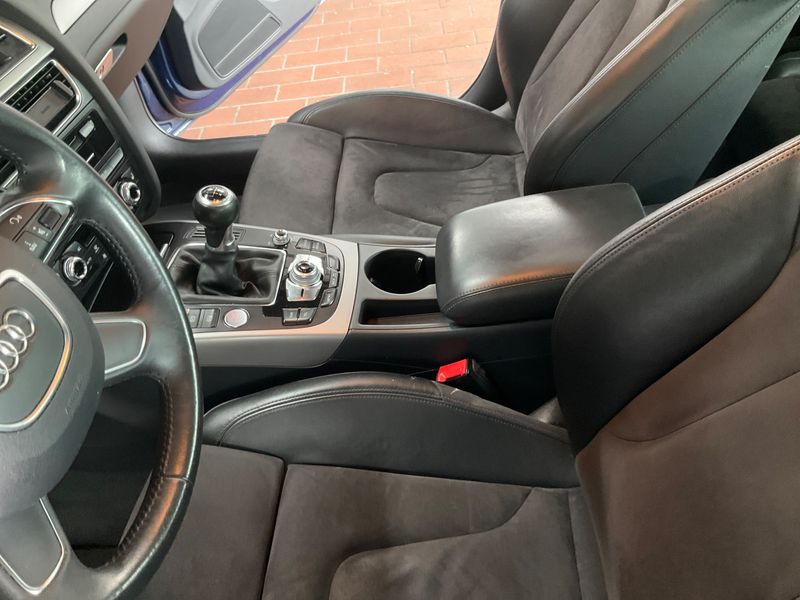 Audi A4 2.0 TDI Ambiente 2013 – снимка 34