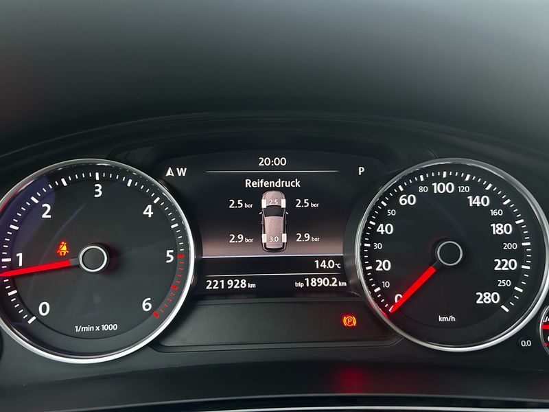 Volkswagen Touareg 3.0 V6 TDI Terrain Tech BlueMotion Tech — zdjęcie 12