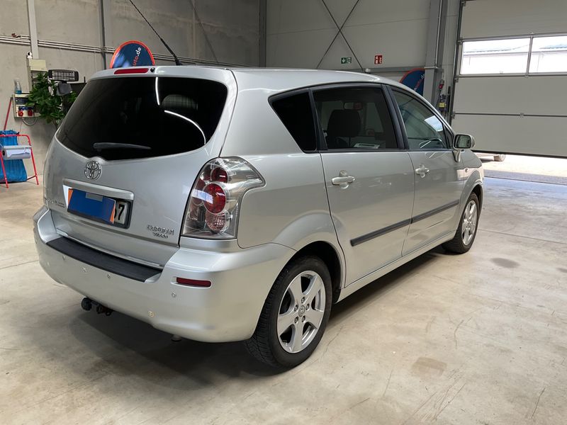 Toyota Corolla Verso 1.8 Edition — zdjęcie 2