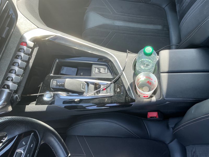 Peugeot 3008 1.5 Blue-HDi GT 2021 – снимка 24