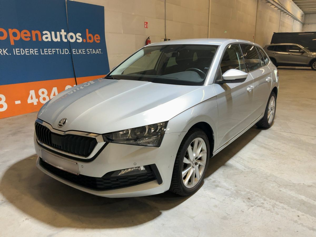 Skoda Scala 2019 — photo 1