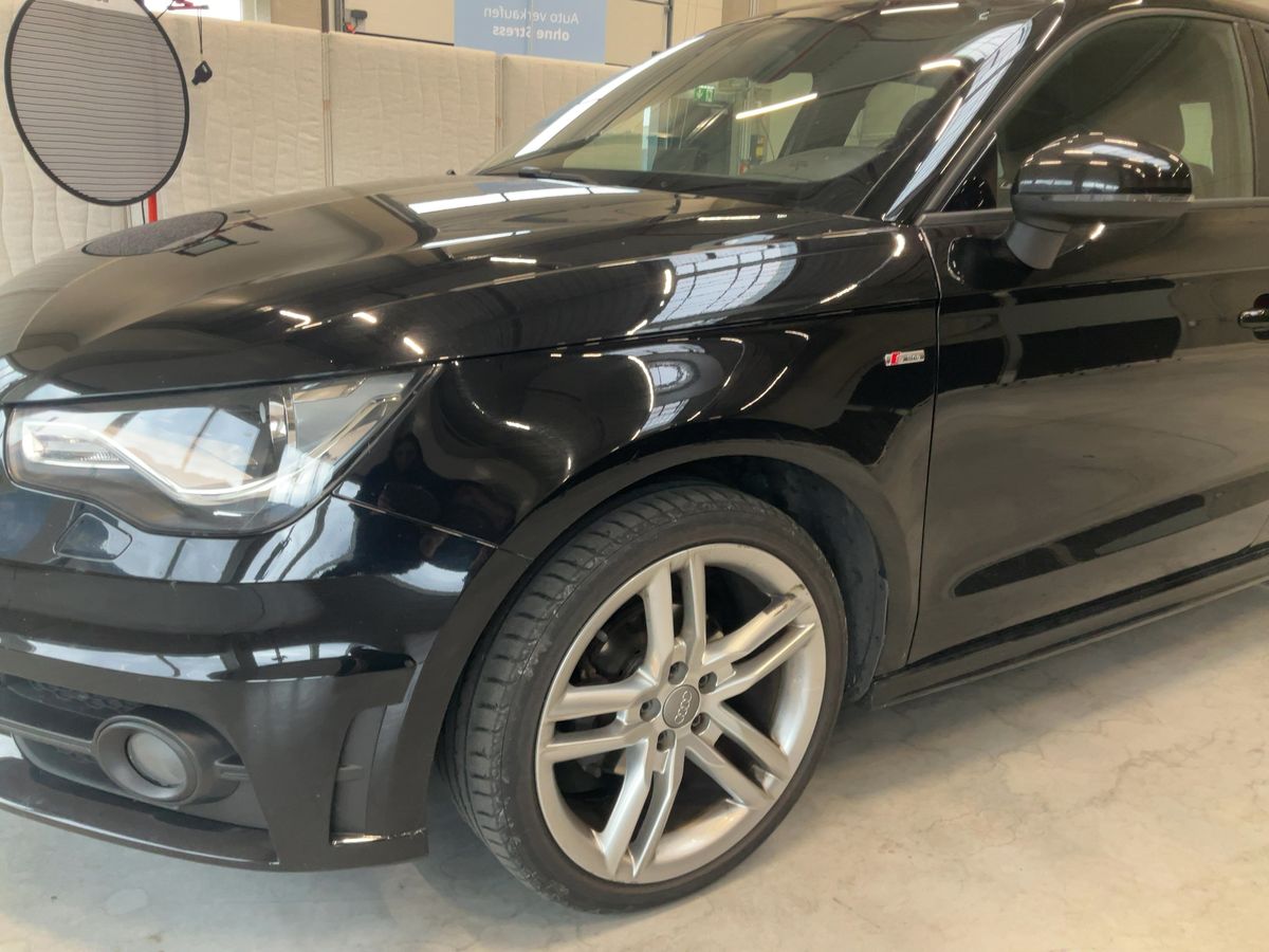 Audi A1 1.2 TFSI S line Sportpaket
