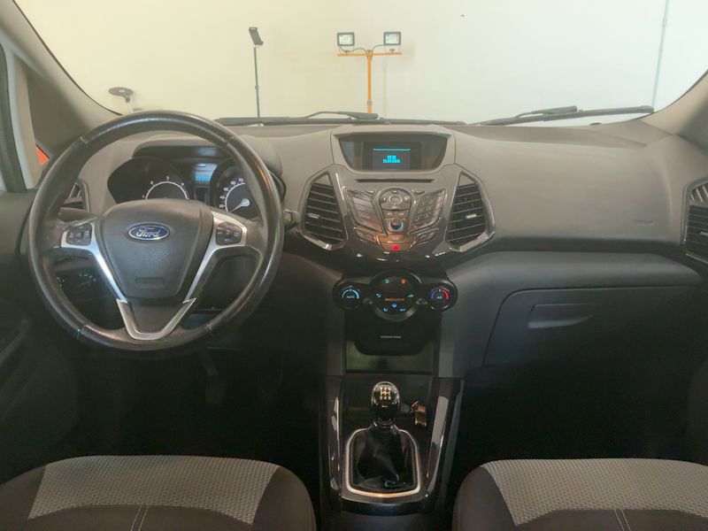 Ford EcoSport 1.5 TDCi Titanium — zdjęcie 12