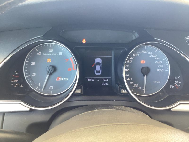 Audi S5 4.2 V8 FSI quattro — zdjęcie 13