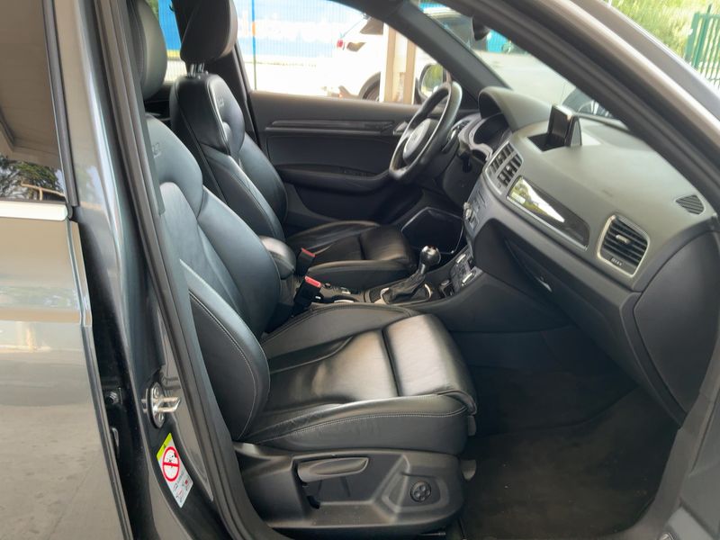 Audi RS Q3 2.5 TFSI quattro — zdjęcie 11
