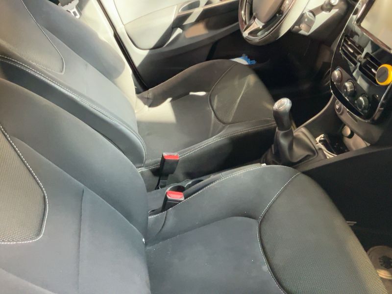 Renault Clio 1.2 Paris 2014 – снимка 16