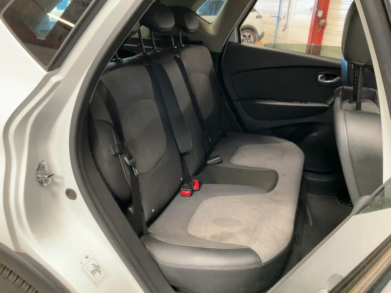 Renault Captur 1.5 dCi Energy Intens 2017 – снимка 19