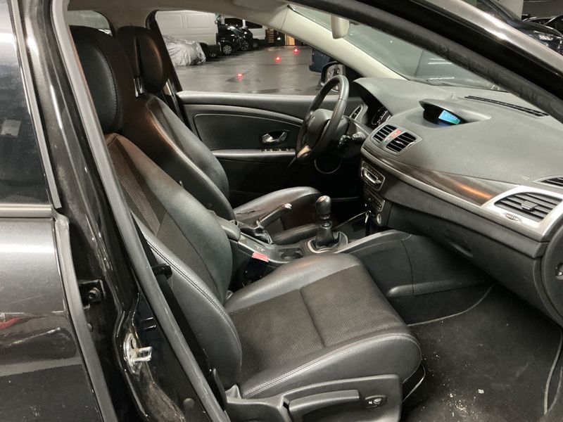 Renault Megane 1.9 dCi Privilege 2009 – снимка 3