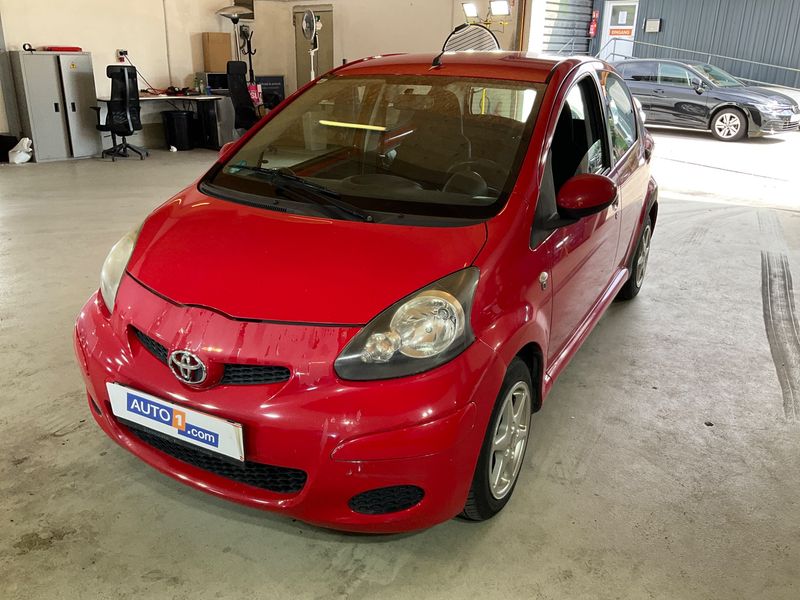 Aygo 1.0 Young