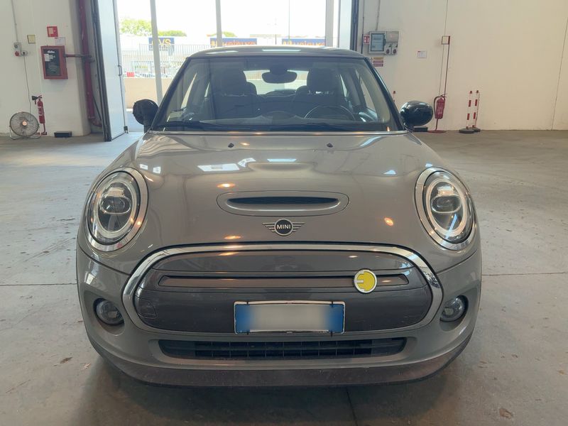 MINI Cooper SE Trim S — zdjęcie 9