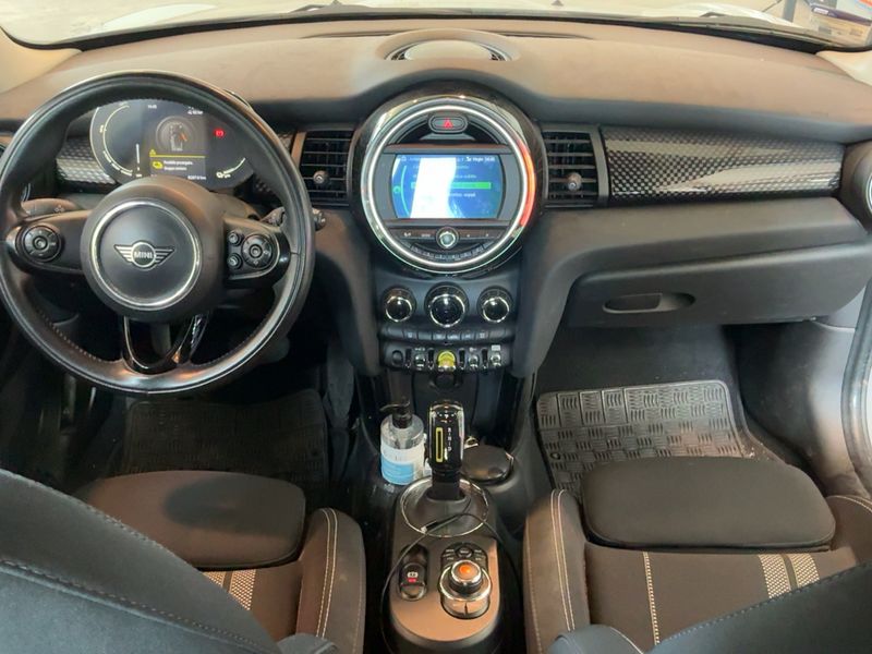 MINI Cooper SE Trim S — zdjęcie 12