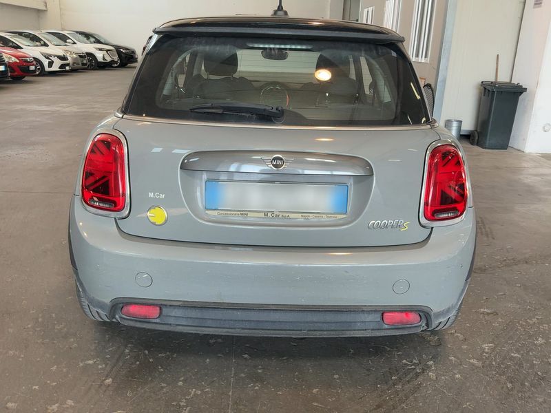 MINI Cooper SE Trim S — zdjęcie 5