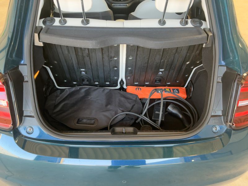 Fiat 500e electric drive 87 kW 3+1 La Prima — zdjęcie 10