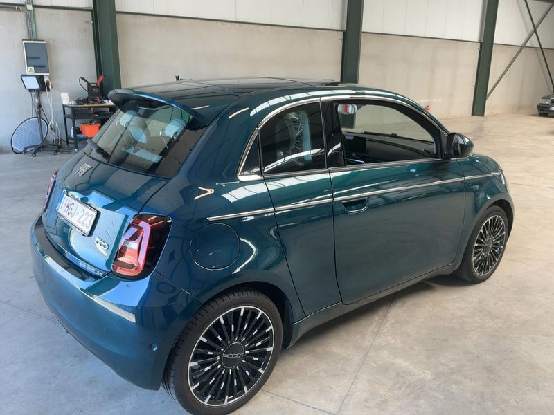 Fiat 500e electric drive 87 kW 3+1 La Prima — zdjęcie 6