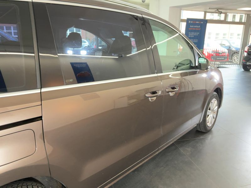 Volkswagen Sharan 2.0 TDI Highline BlueMotion Tech 2011 – снимка 10