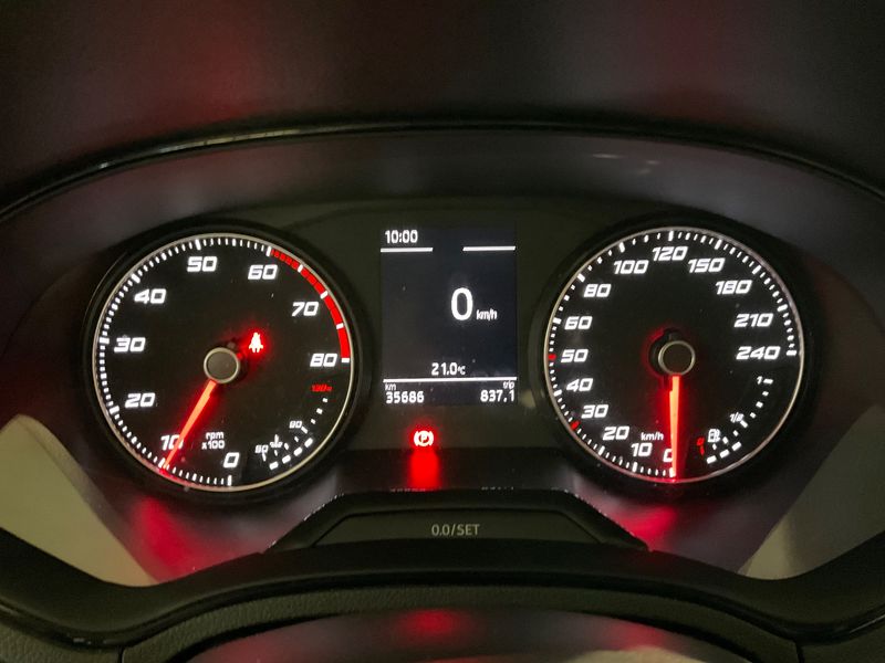 Seat Arona 1.0 TSI Style Edition — zdjęcie 13