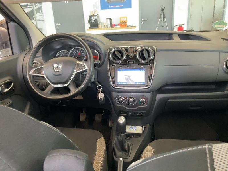 Dacia Dokker 1.6 SCe Stepway — zdjęcie 12