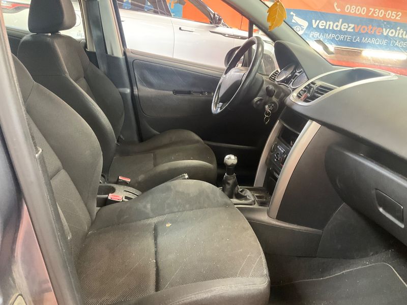 Peugeot 207 1.4 HDi Premium 2008 – снимка 3