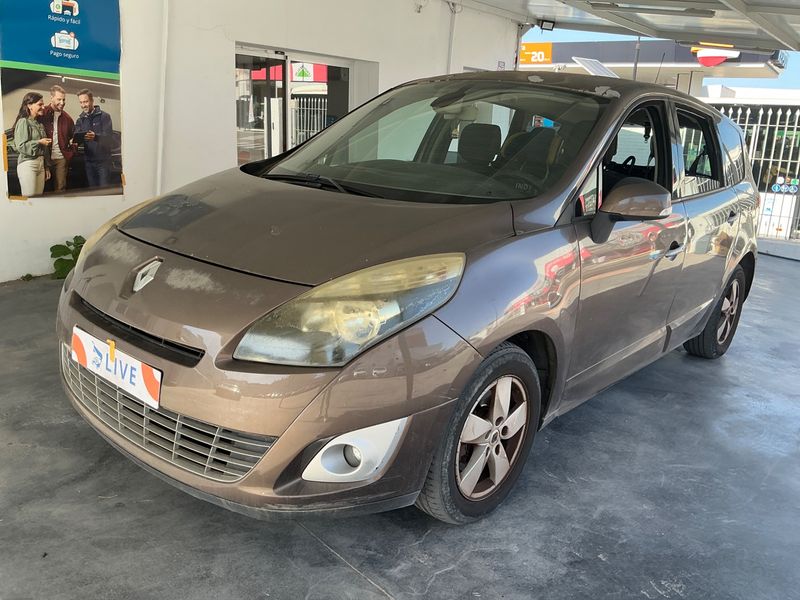 Renault Grand Scenic 1.9 dCi Dynamique