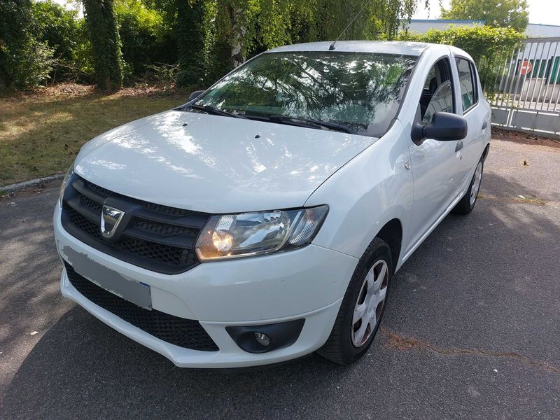Dacia Sandero 1.5 dCi Ambiance 2015 – снимка 1