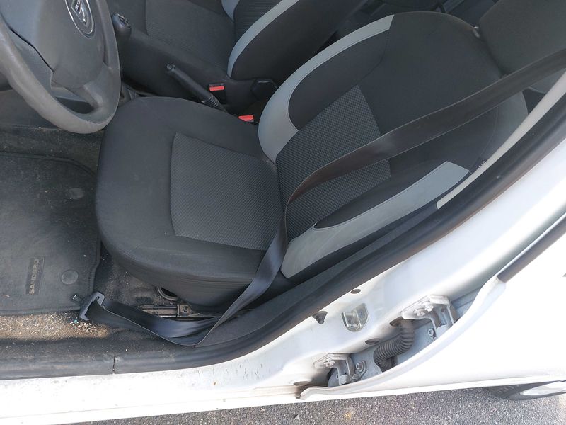 Dacia Sandero 1.5 dCi Ambiance 2015 – снимка 50
