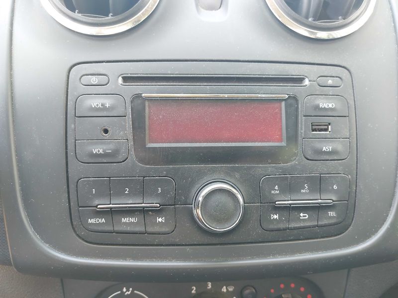 Dacia Sandero 1.5 dCi Ambiance 2015 – снимка 57