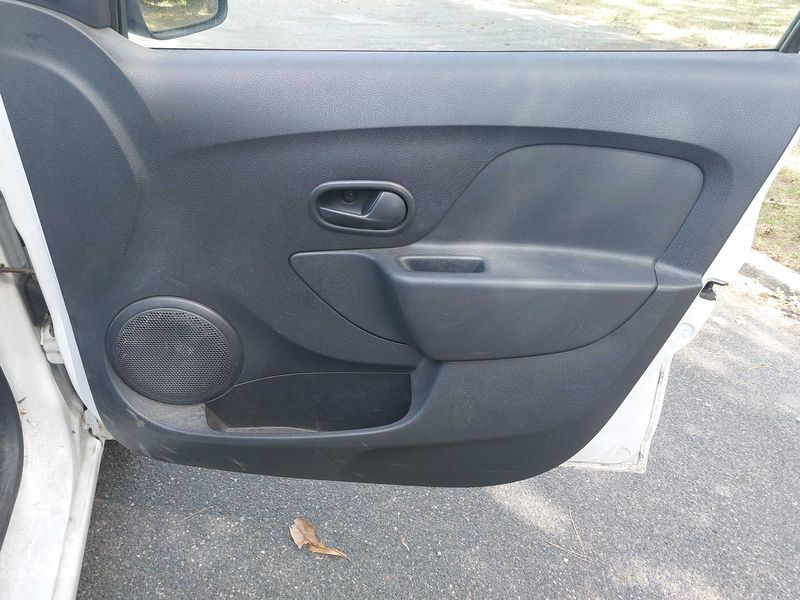 Dacia Sandero 1.5 dCi Ambiance 2015 – снимка 54