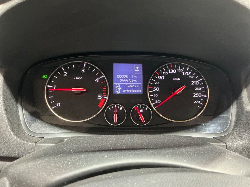 Renault Laguna 2.0 dCi Black Edition — zdjęcie 4