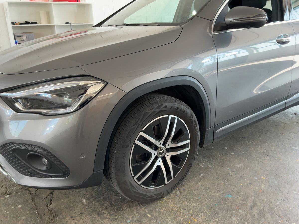 Mercedes-Benz GLA-Klasse GLA 200 d 4Matic Progressive