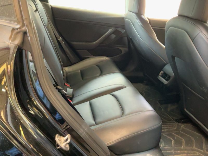Tesla Model 3 Standard Range Plus 2021 – снимка 19