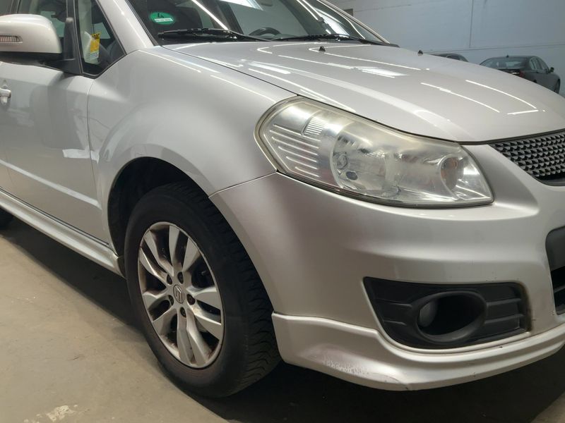 Suzuki SX4 1.6 City+ — zdjęcie 8
